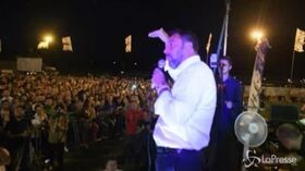 Salvini: “C’è emergenza rifiuti a Roma e Costa parla di mio figlio”