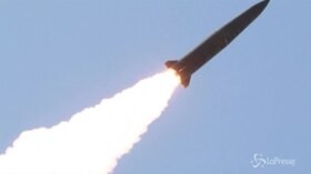 Nord Corea lancia altri due missili. Trump: “Monitoriamo situazione”