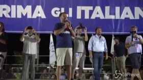 Salvini contestato a Soverato: “A queste persone servirebbe il servizio militare o il volontariato”
