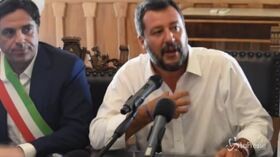 Salvini a Catania: “Accordo Grillo-Renzi? Patto della poltrona”