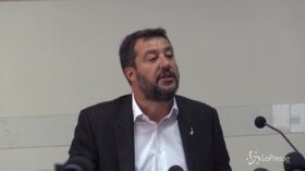 Salvini: “Chi vuole governo con Renzi lo dica e smetta di insultarmi”