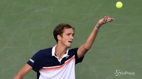 Tennis, Medvedev trionfa a Cincinnati