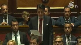 Conte in Senato: “Non permetto che la comunicazione della Crisi sia affidata ai social”