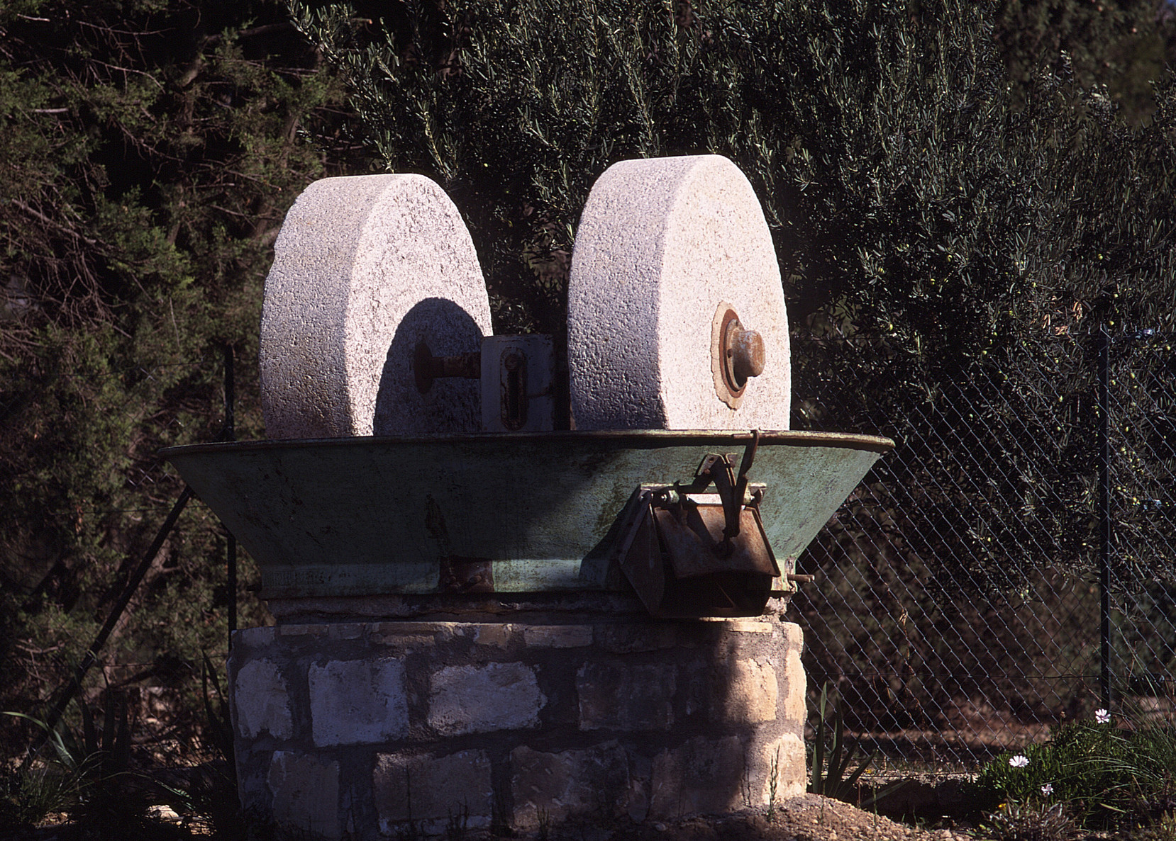 Malghe, frantoi e cantine: la scelta per le vacanze di 3 italiani su 4