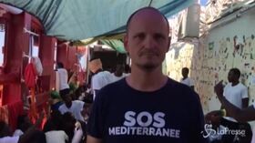 Ocean Viking ancora in mare: “Le 356 persone a bordo iniziano a preoccuparsi”