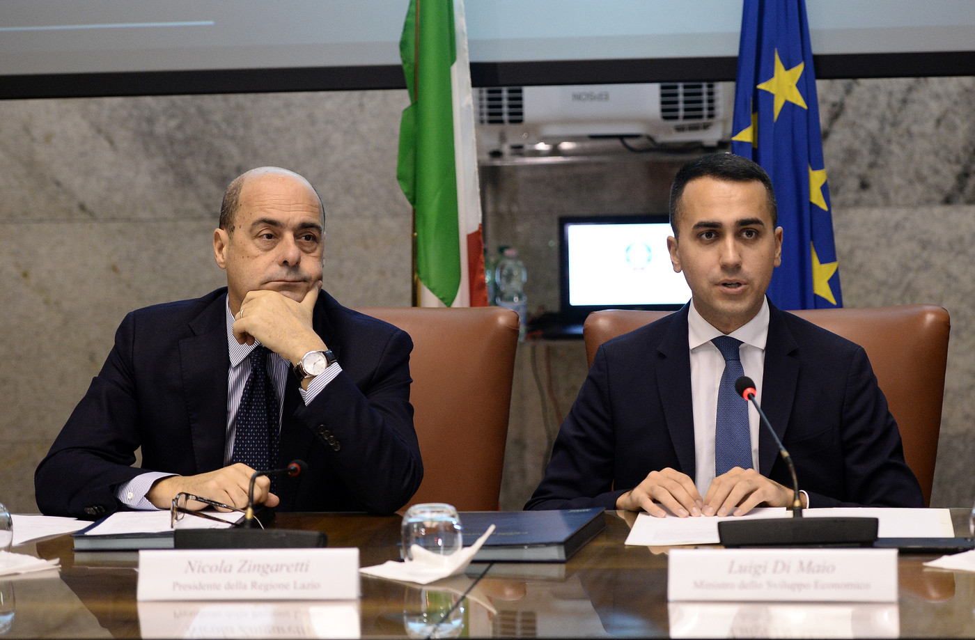Crisi di governo, alle 14 l’incontro tra Pd e M5s