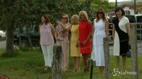 G7, le first lady visitano il paesino di Espelette