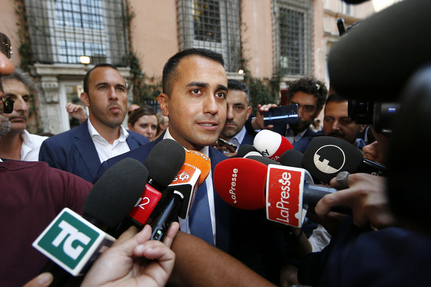 Conte bis a rischio. Pd: “Di Maio vuole far saltare tutto”. M5S chiede il voto su Rousseau