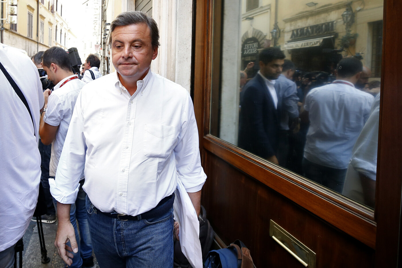 Pd, Calenda si dimette: “Decisione dura ma con M5S abbiamo valori opposti”