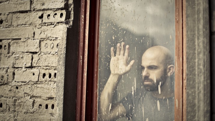 L'oroscopo di venerdì 30 agosto: Gemelli, vita sentimentale tormentata