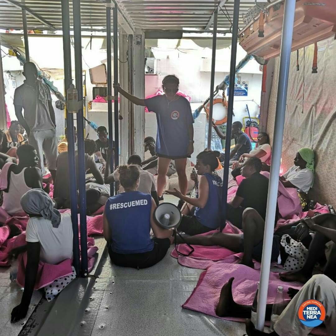 Tre migranti evacuati d’urgenza dalla Mare Jonio