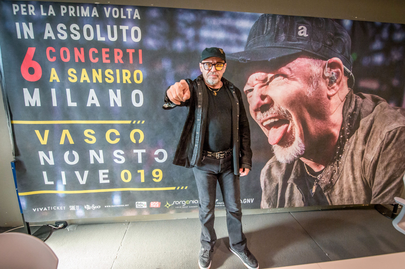 E Vasco si infuria: “Giù le mani dalle mie canzoni”