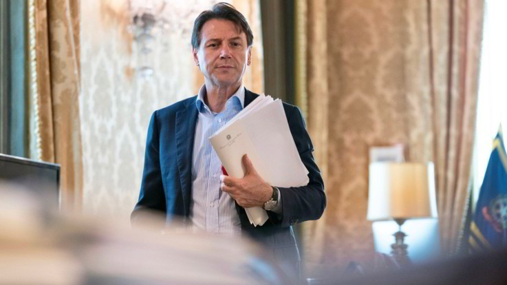 Conte al Quirinale presenta la lista dei ministri: Di Maio agli Esteri