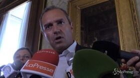 De Magistris: “L’operazione Di Maio è il vangelo secondo Matteo, prima Salvini e poi Renzi”
