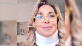 Barbara D’Urso con il collare dopo un incidente: “Nella vita può capitare tutto in un minuto”