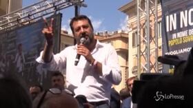 Governo, Salvini: “Se provano ad aprire i porti, li teniamo chiusi noi”