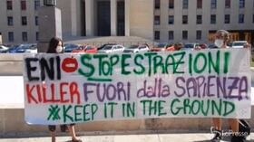 Roma, protesta ambientalista fuori dall’università Sapienza