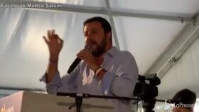Migranti, Salvini: “Ong e scafisti ‘godetevela’, torneremo presto al governo”