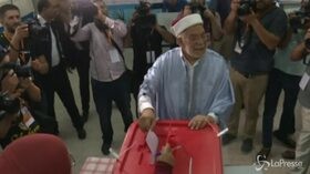 Presidenziali in Tunsia, il candidato Abdelfattah Mourou al seggio