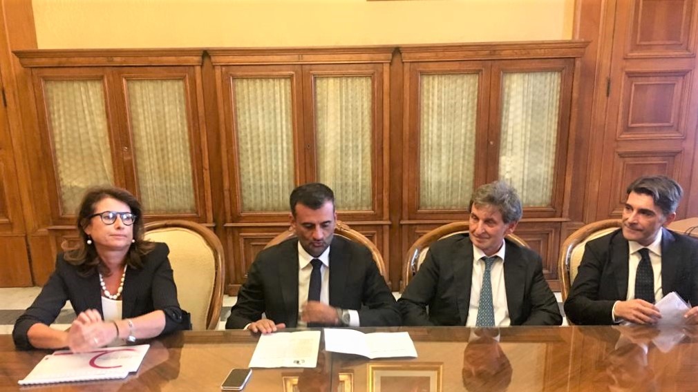 Open Fiber, arriva a Bari la fibra ottica: partnership con la città