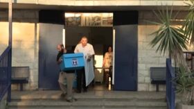 Urne aperte in Israele, è sfida tra Netanyahu e Gantz