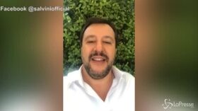 Salvini: “Eccoli lì, con litigi e scissioni. E’ un governo poltrone e sofà”