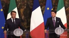 Macron a Conte: “Qualche volta si litiga ma amicizia Italia-Francia indistruttibile”