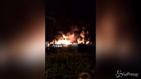 Incendio in stabilimento chimico ad alto rischio a Rouen