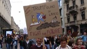 Fridays For Future, i cartelloni dalle piazze italiane