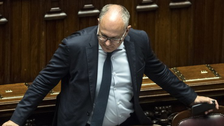 Gualtieri: "Manovra da 30 miliardi, no tagli a istruzione e sanità"