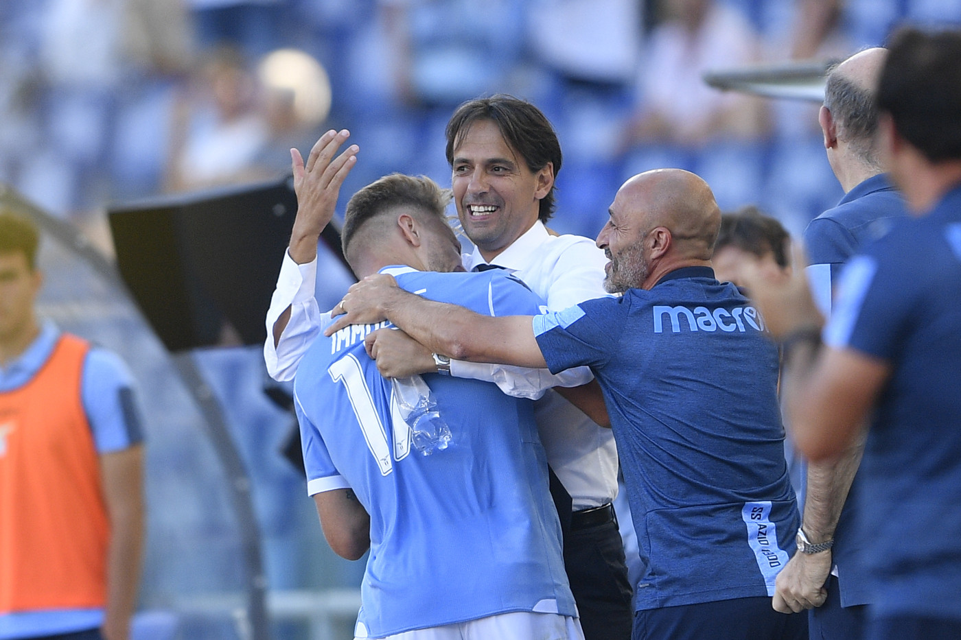 Serie A, Roma e Lazio vanno. Bologna ko