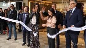 A Torino inaugurata la nuova Rinascente, Appendino: “Investimento importante su simbolo della città”