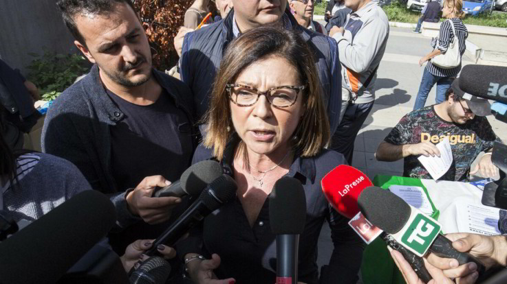 Obbligo seggiolini anti-abbandono bebè in auto: De Micheli firma decreto