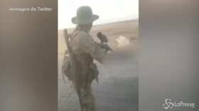 Jihadisti e mercenari utilizzati dai turchi nell’offensiva anti curda. I video in rete della violenza fondamentalista