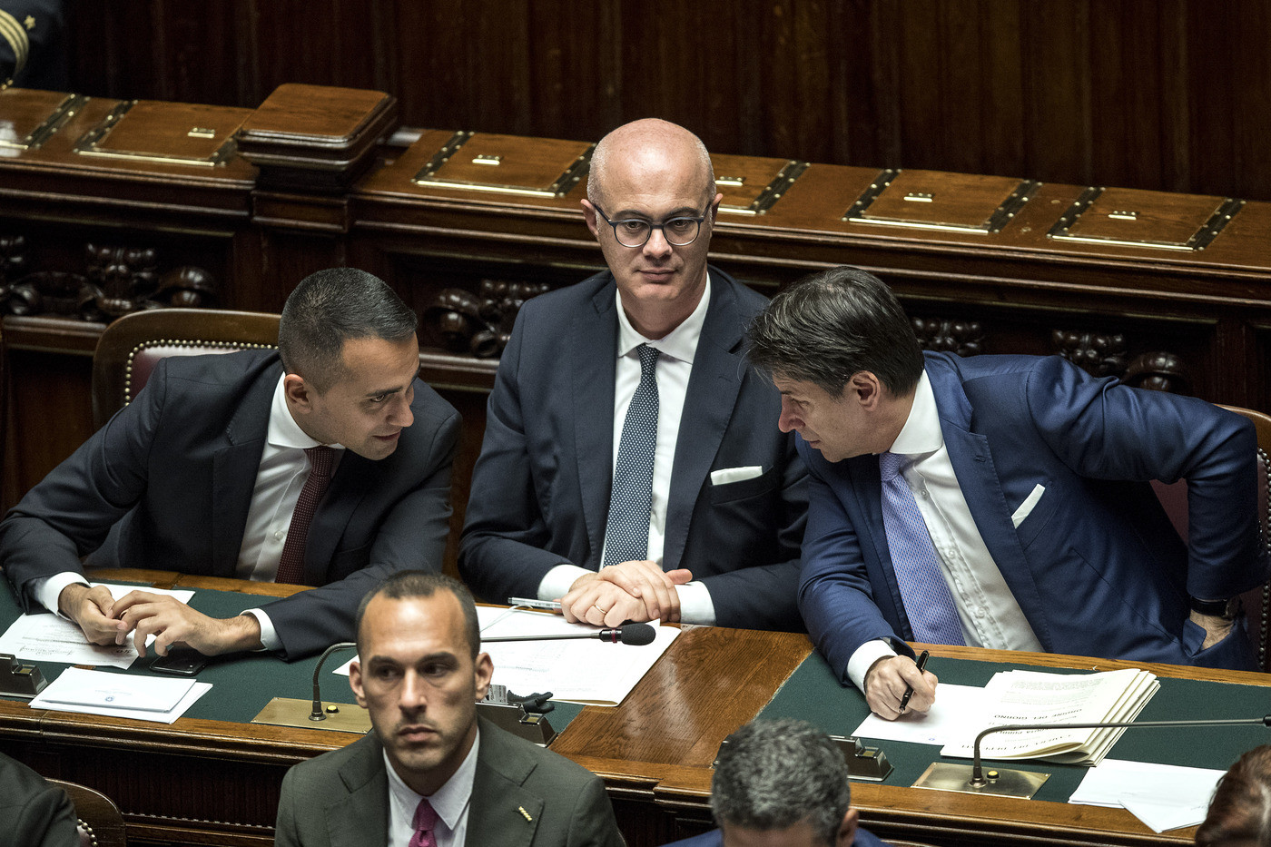 Sulla manovra la maggioranza regge salvo intese: i paletti di Renzi e Di Maio