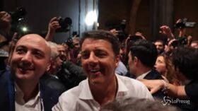 Bagno di folla per Renzi alla Leopolda