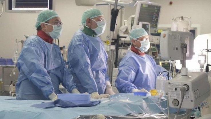Milano, a Niguarda sostituzione di valvola aortica in ipnosi su 82enne