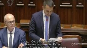 Migranti, Di Maio: “Interrompere il memorandum Italia-Libia sarebbe dannoso, lavoriamo per migliorarlo”