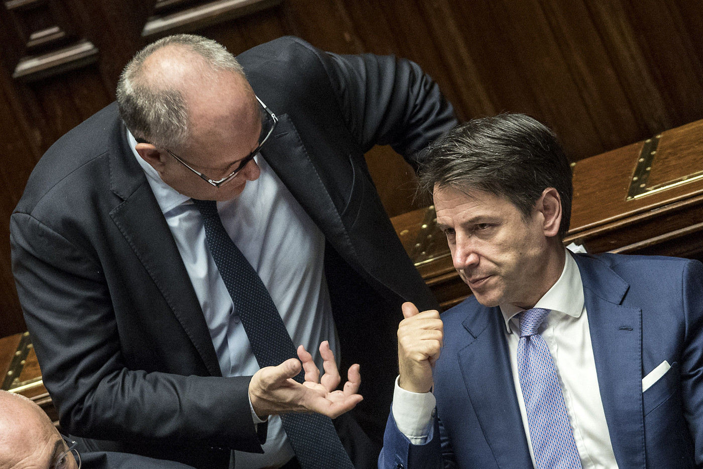 Manovra, le novità: tasse su filtri e cartine. Bonus bebé in base all’Isee