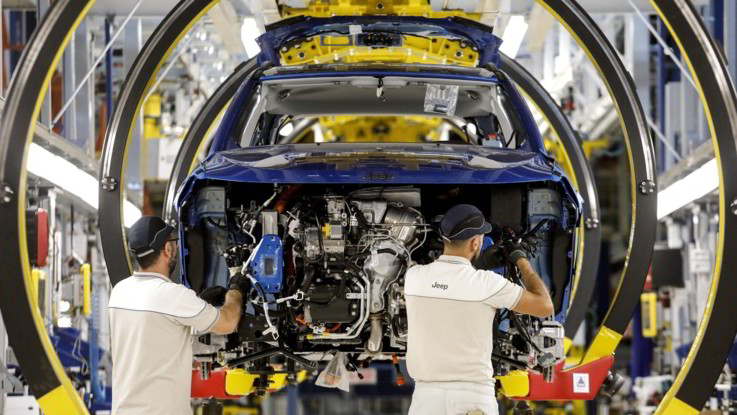 Al via l'iter per la fusione FCA - Peugeot: No a chiusure siti. Exor sarà primo socio