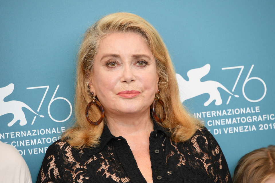 Malore per Catherine Deneuve, è una lieve ischemia