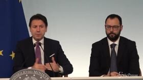ArcelorMittal, Conte: “Disponibile sullo scudo, inaccettabile lasciare 5mila operai senza futuro”