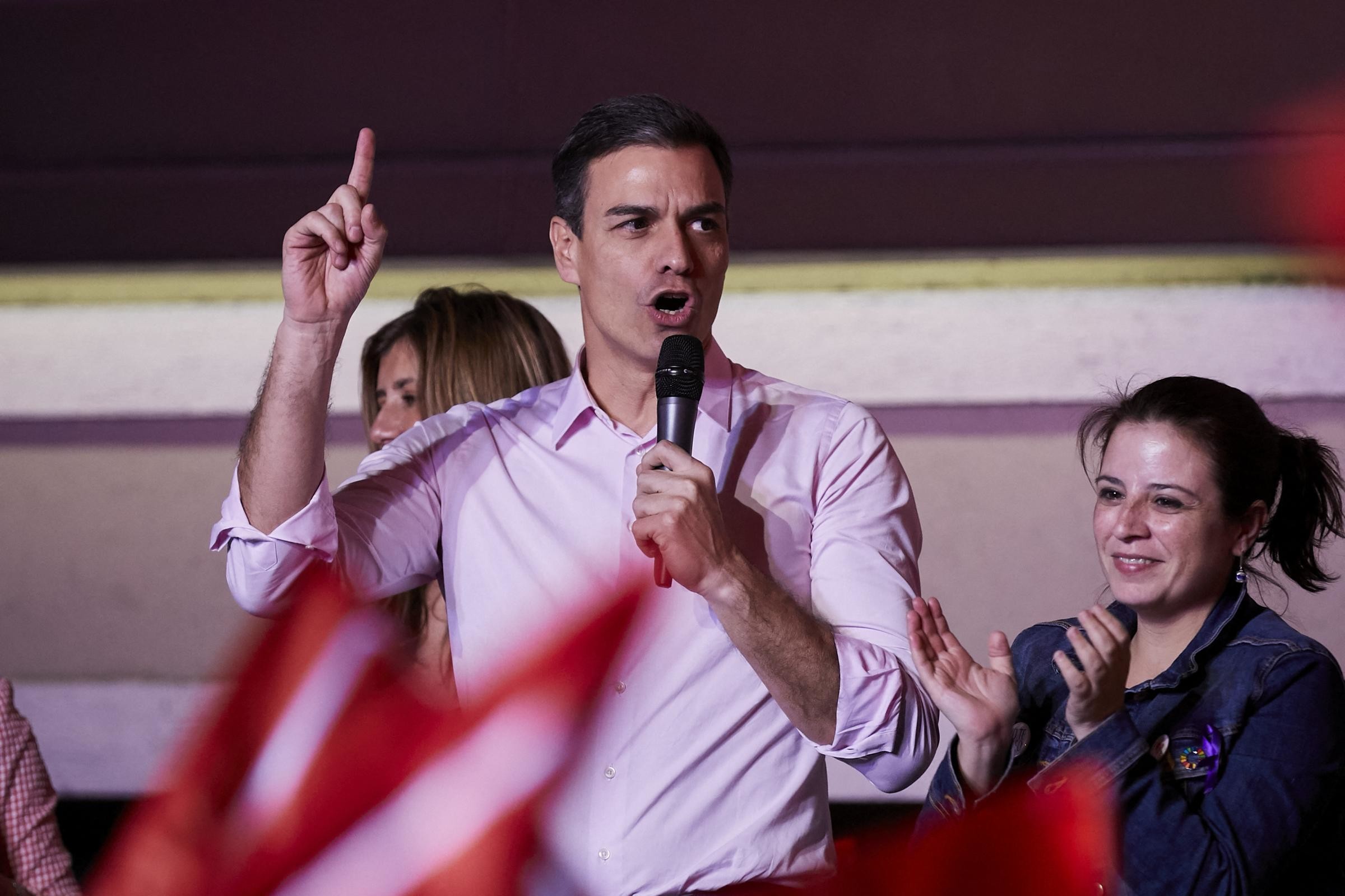 Spagna, exit poll: Psoe primo partito  ma in calo, cresce l’ultradestra di Vox