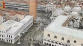 Venezia sott’acqua, le immagini dall’alto girate dalla polizia