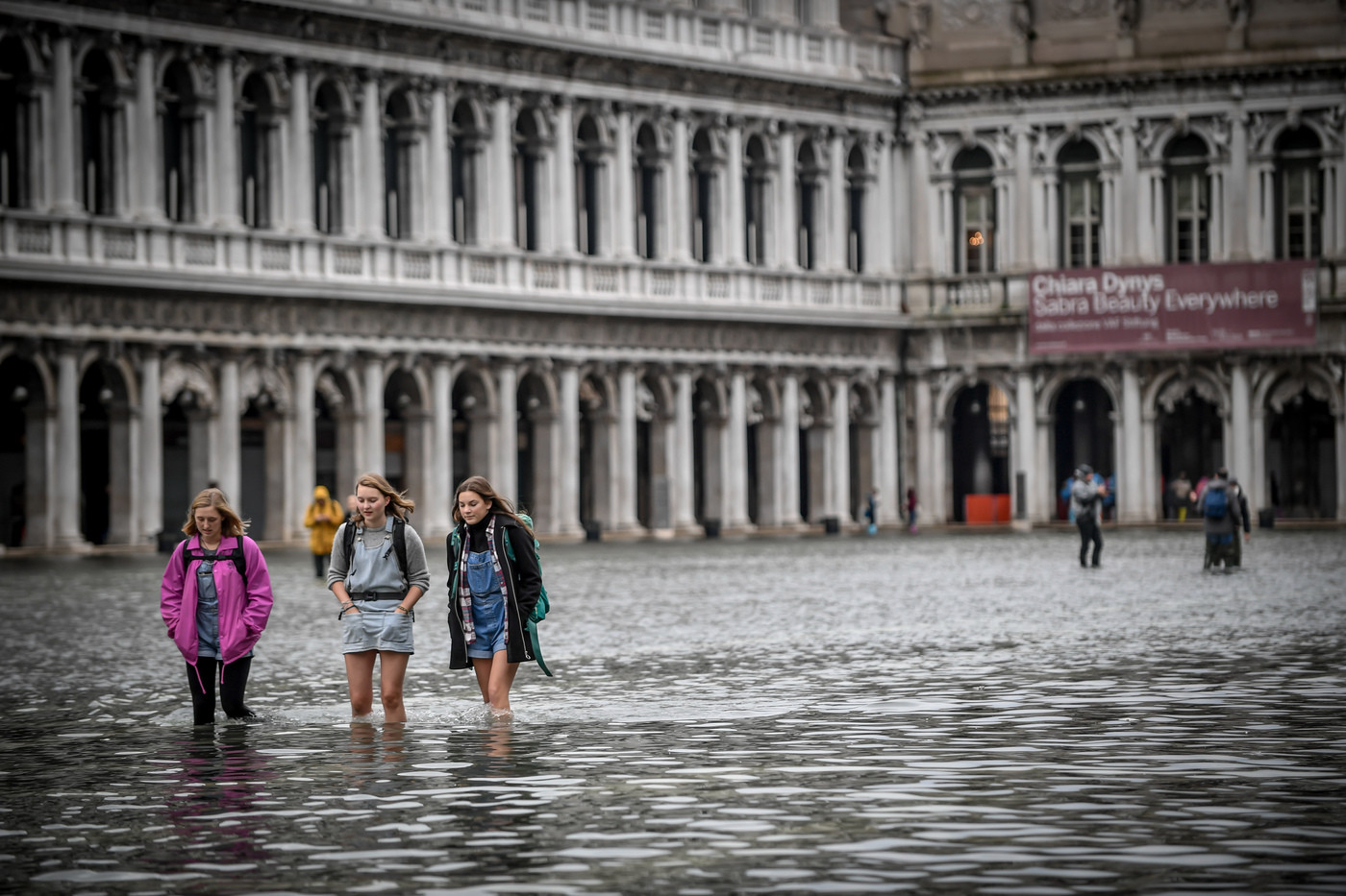 Venezia, l’acqua alta si ferma a 150 cm e poi cala