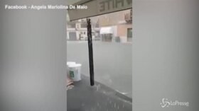 Allagamenti a Licata, fiume d’acqua per le strade: le auto come motoscafi