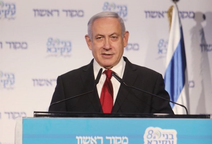 Israele, Netanyahu incriminato per corruzione