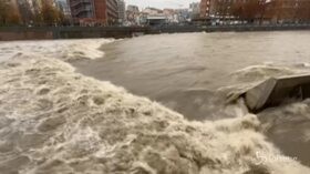 A Torino piove senza tregua: il Po e la Dora fanno paura