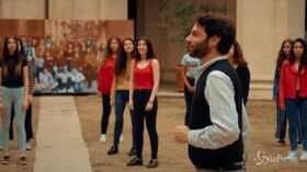 Queencubo, lo splendido omaggio dei liceali romani alla band di Freddie Mercury