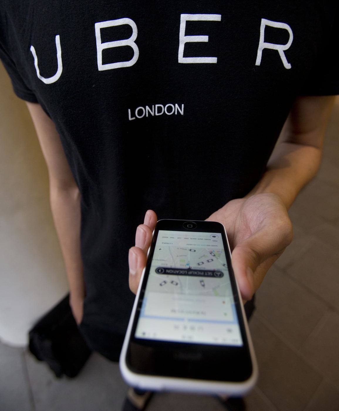 Uber, perde la licenza per operare a Londra “per motivi sicurezza”